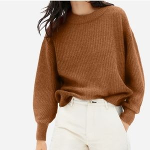 - Everlane Red Brown Alpaca Crew Pullover Sweater sz M